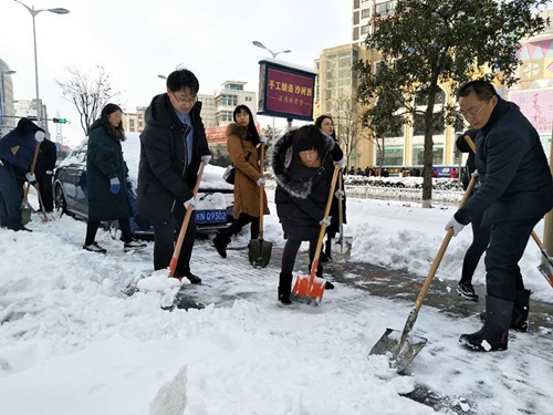 铲雪2.jpg